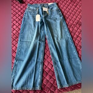 American Eagle x Sydney Sweeney Dreamy Drape Ultra Wide Leg